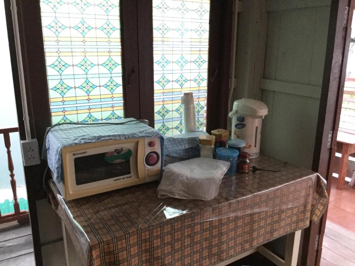 Siriwal Guesthouse Phranakhonszi Ajutthaja Kültér fotó